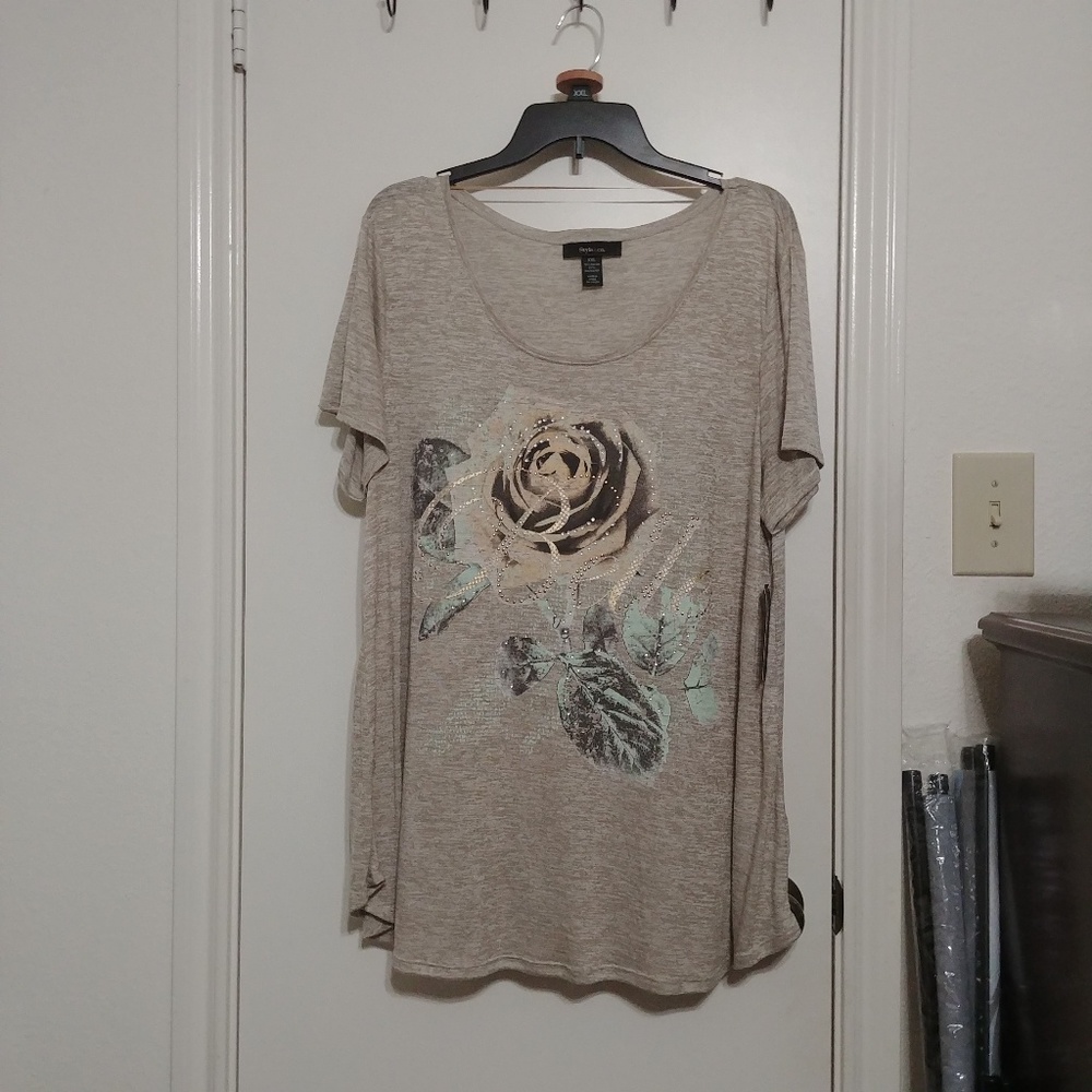 Pretty Rose Blouse NWT